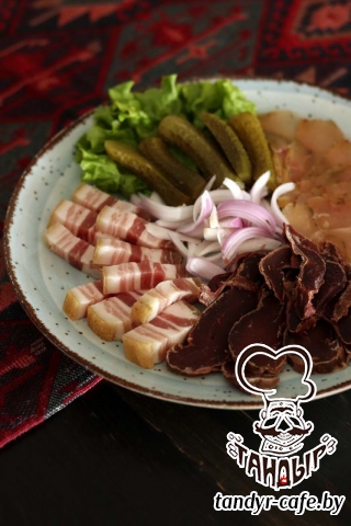 Мясное угощение 200 гр.